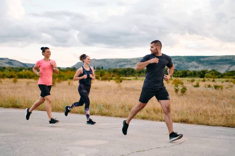 O treino regenerativo é uma atividade leve que favorece a recuperação do corpo após esforços intensos, como após um intervalado. Entenda tudo sobre!